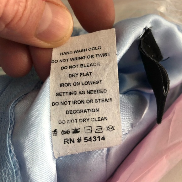 "Windsor" special occasion floor length "Cinderella" dress  -junior size 3/4 - Picture 10 of 12